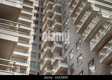 Amsterdam, George Gershwinlaan, Niederlande, 23.08.2019, Luxury Apartments Modern Living in Amsterdam Süd, Zuidas Geschäftsviertel, Stockfoto