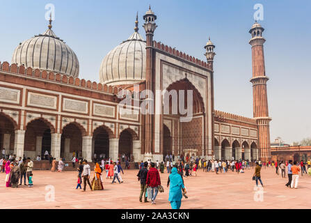 Kuppeln und Minarett der Jama Masjid Moschee in Neu Delhi, Indien Stockfoto