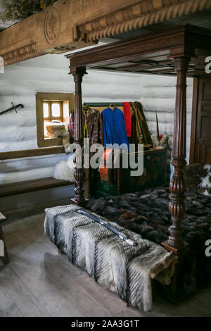 Saporischschja - Ukraine, 02.Mai 2015: Interieur und Alltag im Museum von Zaporizhian Kosaken auf der Insel Khortytsia, Zaporizhian sich Stockfoto