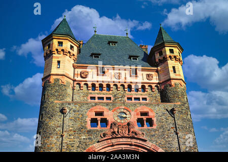 Historischen Kulturdenkmal Turm Wahrzeichen "nibelungenbrücke" oder "Nibelungentor" auf der Brücke in der Stadt Worms in Deutschland Stockfoto