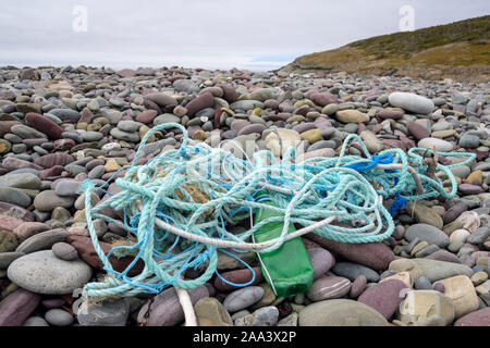 Angeln Seil Abgase auf Pebble Beach, St Braut, Neufundland und Labrador, Kanada Stockfoto