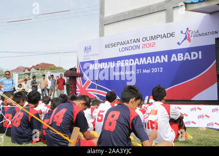 Sayeeda Warsi, für die Olympischen Spiele 2012 in London Accord Mission" hin zu einem dauerhaften Frieden', in Banda Aceh, Sumatra, Indonesien Stockfoto