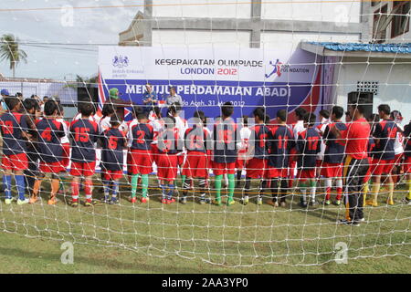 Sayeeda Warsi, für die Olympischen Spiele 2012 in London Accord Mission" hin zu einem dauerhaften Frieden', in Banda Aceh, Sumatra, Indonesien Stockfoto