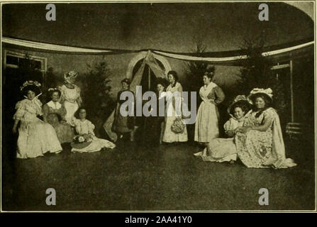 'Mary Baldwin Seminar Bluestocking 1909' (1909) Stockfoto