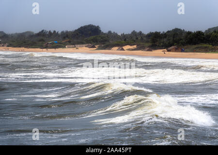 Landschaft der Küsten von Goa mit Himmel und Wolken während des Monsun Stockfoto