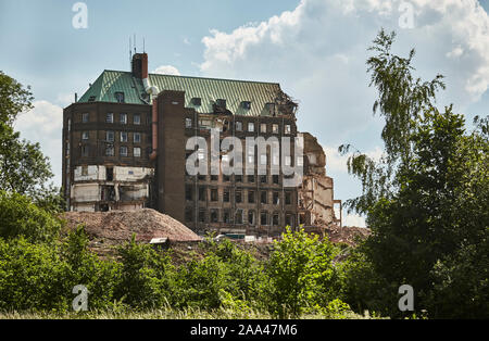 Abriss der Francis Crick Labor (Nationales Institut für Medizinische Forschung) in Mill Hill Ort für Gehäuse zu machen. Stockfoto