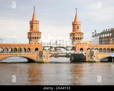 Ein Bild der Roten Brücke, Berlin, Deutschland Stockfoto