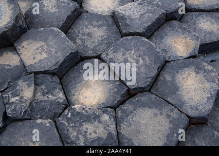 Basaltsäulen am Giants Causeway, Nordirland, Großbritannien. Stockfoto