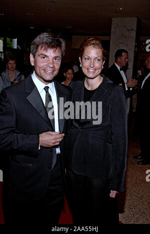 Washington DC. USA, April 29, 2007 George Stephanopoulos (ABC) und seiner Frau Alexandra Wentworth kommen am jährlichen Weiße Haus Korrespondenten Abendessen im Hilton Washington Hotel Stockfoto