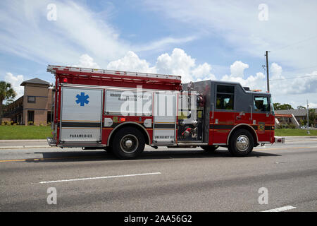 Osceola County Fire Rescue fire truck im Bereitschaftsdienst kissimmee Florida USA Stockfoto