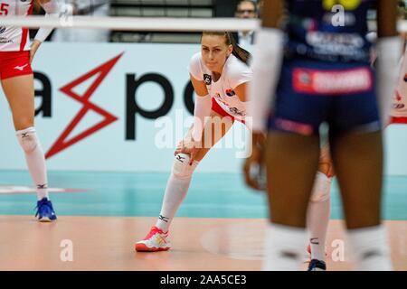 Treviso, Italien, 19. November 2019, Maria kostelanska (Budapest) während Carraro Imoco Conegliano vs Vasas Obuda Budapest - Volleyball Champions League Frauen - Credit: LPS/Ettore Griffoni/Alamy leben Nachrichten Stockfoto