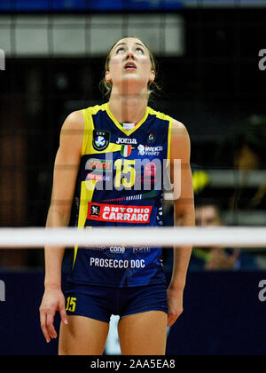 November 19, 2019, Treviso, Italien: Kimberly Hill (conegliano) während Carraro Imoco Conegliano vs Vasas Obuda Budapest, Volleyball Champions League Frauen in Treviso, Italien, 19. November 2019 - LPS/Ettore Griffoni (Credit Bild: © Ettore Griffoni/LPS über ZUMA Draht) Stockfoto