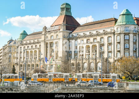 BUDAPEST, Ungarn - März 2019: Das Gellert Hotel in Budapest. Stockfoto