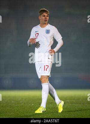 High Wycombe, UK. Nov, 2019 19. Emile Smith Rowe (Arsenal) von England U20 während der internationalen Match zwischen England U20 und U21 im Adams Island Park, High Wycombe, England am 19. November 2019. Foto von Andy Rowland. Credit: PRiME Media Images/Alamy leben Nachrichten Stockfoto