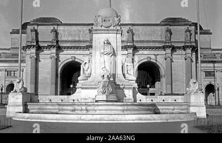 Columbus Brunnen / Columbus Monument/Columbus Denkmal vor der Union Station in Washington D.C. Ca. 1914-1918 Stockfoto