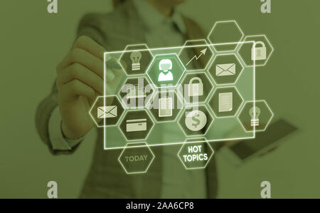 Konzeptionelle Hand schreiben Heiße Themen angezeigt. Konzept Bedeutung betrifft, die eine Menge angezeigt sind, Argumentieren und Diskutieren Stockfoto