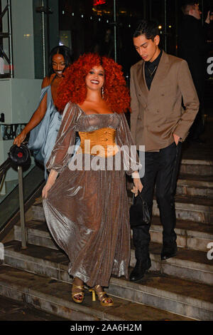 NEW YORK, NY - 18. NOVEMBER: Jillian Hervey und Lucas Goodman von Lion Baby nehmen an der Lincoln Center Corporate Fashion Gala zu Ehren Leonard A. Lauder Stockfoto