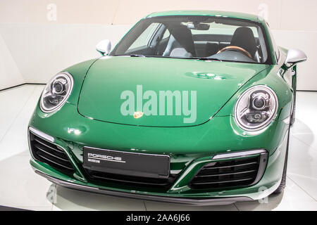 Stuttgart, Deutschland, September 2019 die irischen grünen Porsche 911 Carrera S 2017, Stuttgart Porsche Museum, 991-Serie, 7. Generation, supercar gebaut von Porsche Stockfoto