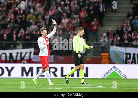 Warschau, Polen. Nov, 2019 19. Lukasz Piszczek aus Polen in Aktion während der Euro 2020 Qualifiers (Gruppe G) Übereinstimmung zwischen Polen und Slowenien gesehen. (Endstand 3:2; Polen Slowenien) Credit: SOPA Images Limited/Alamy leben Nachrichten Stockfoto