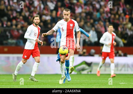 Warschau, Polen. Nov, 2019 19. Jacek Goralski aus Polen in Aktion während der Euro 2020 Qualifiers (Gruppe G) Übereinstimmung zwischen Polen und Slowenien gesehen. (Endstand 3:2; Polen Slowenien) Credit: SOPA Images Limited/Alamy leben Nachrichten Stockfoto