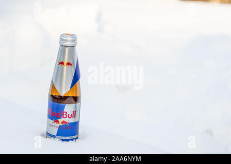 Dose Red Bull Energydrink Stockfoto