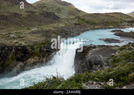 Salto Grande Wasserfall, Torres del Paine Nationalpark, Patagonien, Chile Stockfoto