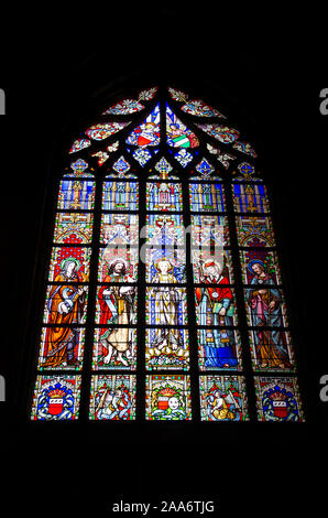 Stain Glass window, die Kirche der Gottesmutter von Sablon, Stadtviertel Zavel, Brüssel, Belgien, Europa Stockfoto