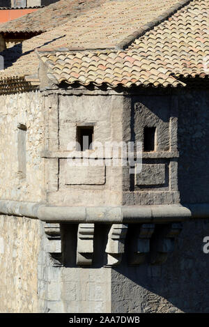 Ecke Suche Post, Watch Tower, Warte oder Aussichtsturm in den Mauern der ummauerten Stadt von Entrevaux Provence Frankreich Stockfoto