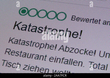 München, Deutschland. Nov, 2019 19. Das Internet Bewertung von einem Restaurant kann auf einem PC-Monitor zu sehen. Credit: Jennifer Weese/dpa/Alamy leben Nachrichten Stockfoto