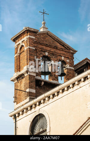 Venedig, kleinen Glockenturm der Kirche von Santa Maria del Giglio (Hl. Maria von der Lilie). UNESCO-Weltkulturerbe, Venetien, Italien, Europa Stockfoto