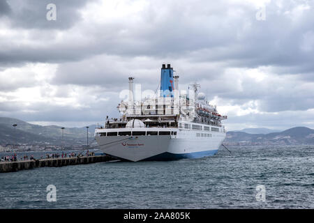 Das Kreuzfahrtschiff Thomson Geist später umbenannt Marella Geist durch die TUI in den Hafen von Marmaris in der Türkei angedockt Stockfoto