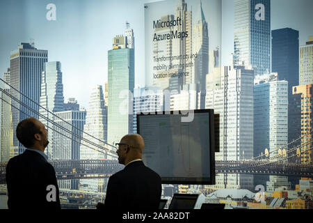 Barcelona, Spanien. Nov, 2019 19. Der Stand von Microsoft während der Messe. Ersten Tag des Smart City Expo Weltausstellung, die Städte zu befähigen und kollektivieren städtischen Innovation. Es hat den Besuch von 400 internationalen Experten, 45.000 m 2 und 844 Unternehmen weltweit. Es findet statt vom 19. bis 21. Nov 2019. Credit: SOPA Images Limited/Alamy leben Nachrichten Stockfoto