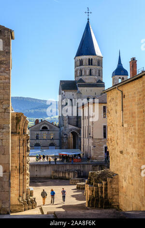 Frankreich, Saone-et-Loire, Maconnais, Cluny, Glockenturm der Kirche der Benediktinerabtei von Cluny // Frankreich, Saône-et-Loire (71), Mâconnais, Cluny, Stockfoto