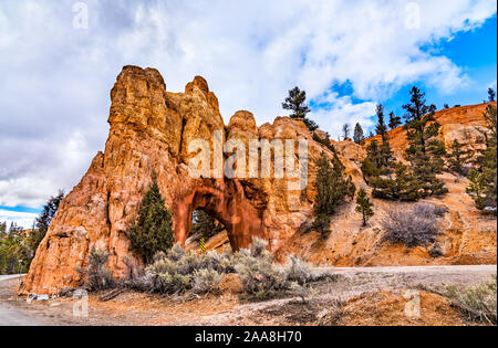 Bogen über Scenic Byway 12 Red Canyon in Utah, USA Stockfoto