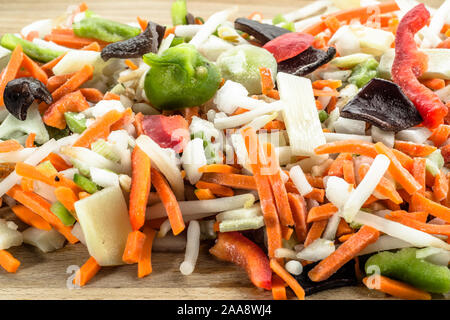 Schichten der chinesischen Gemüse, vegetarisch, vegan Diät kochen Konzept Stockfoto