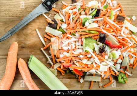 Schichten der chinesischen Gemüse, vegetarisch, vegan Diät kochen Konzept Stockfoto