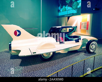 GM Firebird 1 Concept Car 1953. An der V&A-Ausstellung "Autos die Beschleunigung der modernen Welt. Stockfoto