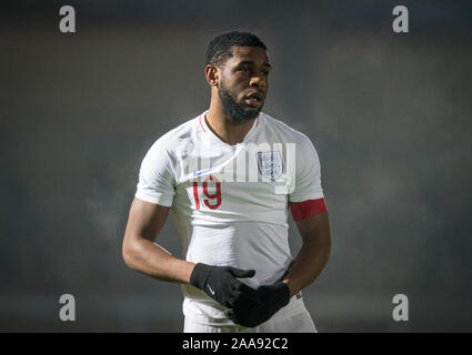 High Wycombe, UK. Nov, 2019 19. Hildesheimer Tanganga (Tottenham Hotspur) von England U20 während der internationalen Match zwischen England U20 und U21 im Adams Island Park, High Wycombe, England am 19. November 2019. Foto von Andy Rowland. Credit: PRiME Media Images/Alamy leben Nachrichten Stockfoto