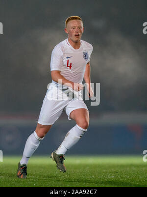 High Wycombe, UK. Nov, 2019 19. Matthew 'Matty' Longstaff (Newcastle United) von England U20 während der internationalen Match zwischen England U20 und U21 im Adams Island Park, High Wycombe, England am 19. November 2019. Foto von Andy Rowland. Credit: PRiME Media Images/Alamy leben Nachrichten Stockfoto