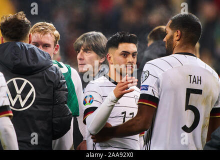 Frankfurt am Main, Deutschland. Nov, 2019 19. EURO QUALI 2020 Germany-North Irland, Frankfurt, 19.November 2019. Nadiem AMIRI, 11 DFB Jonathan TAH, DFB 5 Dampf nach dem Mach, halbe Größe, Porträt, DFB-headcoach Joachim Jogi Löw, Löw, Deutschland - Nordirland 6:1 Wichtig: DFB-Vorschriften die Verwendung von Fotografien als Bildsequenzen und/oder quasi-Video zu verbieten. Die Qualifikation für die Europameisterschaft, EM Quali, 2020 Saison 2019/2020, 19. November 2019 in Frankfurt am Main, Deutschland. Credit: Peter Schatz/Alamy leben Nachrichten Stockfoto