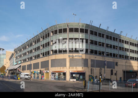 Bull Ring Innen- Markt in Edgbaston Street, Birmingham, der verkauft frischer Fisch und Fleisch Stockfoto