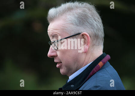 Unter einem EMBARGO BIS 17:30 Heute (20. NOVEMBER 2019) Glasgow, UK. Nov, 2019 20. Bild: Michael Gove MP - Kanzler des Herzogtums Lancaster. Herr Gove wird gesehen, Campaigning in Schottland der Tories stimmen für die Bundestagswahl am 12. Dezember zu sichern. Credit: Colin Fisher/Alamy leben Nachrichten Stockfoto