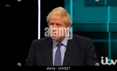 Broadcast-TV Video Capture, Vereinigtes Königreich. Nov, 2019 19. Der Führer der Jeremy Corbyn und Premierminister Boris Johnson Debatte live auf ITV heute abend als Teil der allgemeinen Wahlkampagne 2019. Datum: 20191119 - Kreditkarten: Equinox Licensing Ltd./Alamy leben Nachrichten Stockfoto