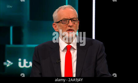 Broadcast-TV Video Capture, Vereinigtes Königreich. Nov, 2019 19. Der Führer der Jeremy Corbyn und Premierminister Boris Johnson Debatte live auf ITV heute abend als Teil der allgemeinen Wahlkampagne 2019. Datum: 20191119 - Kreditkarten: Equinox Licensing Ltd./Alamy leben Nachrichten Stockfoto