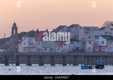 Dämmerung morgen in Wellington Clock Tower Swanage, Dorset, Großbritannien Stockfoto