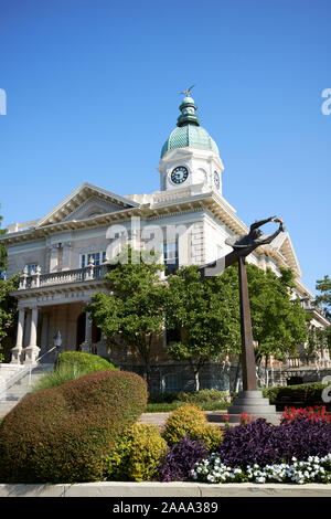 Athen Rathaus Gebäude mit Geist von Athen Skulptur athens Georgia USA Stockfoto