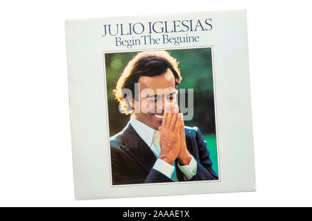 Beginnen Sie den beguine von spanischen Sänger Julio Iglesias wurde 1981 freigegeben. Stockfoto
