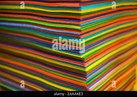 Stapel von farbigen dicken Stoff Stockfoto