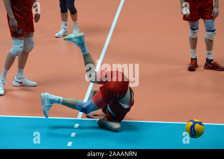 St. Petersburg, Russland. Nov, 2019 20. Russland, St. Petersburg, 20. November 2019. Russische Volleyball Meisterschaft. Super League. Spiel Moment im Spiel der Russischen Volleyball Meisterschaft zwischen Zenit (St. Petersburg) und Lokomotiv Credit: Andrey Pronin/ZUMA Draht/Alamy leben Nachrichten Stockfoto