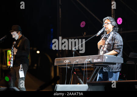 Am 17. November 2019 Tausende von Taiwan zu einem Konzert zur Unterstützung der Hong Kong pro Demokratie/Freiheit Demonstranten am Platz der Freiheit in Taipeh. Eine Reihe von berühmten Taiwanesischen Pop Stars gespielt. Stockfoto